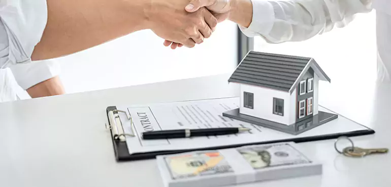 Why Choose Dayton Home Buyers to Buy Your Home Off Market On Cash in Dayton, OH?